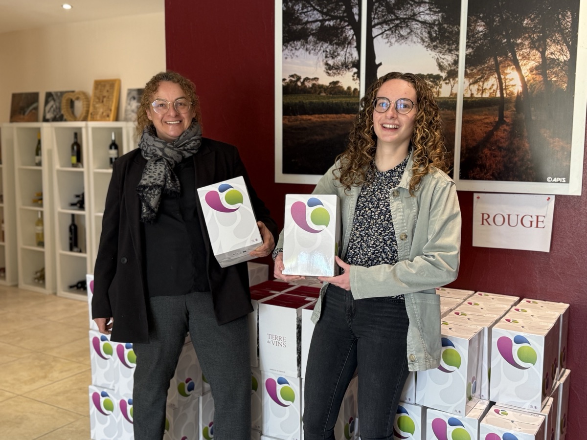 Sylvaine et Andréa Ramond à la boutique